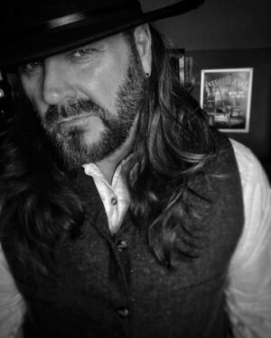 James Cox Instagram - What will it be my friend? 
 
  Whiskey or Beer? 

#cowboy #western #outlaw