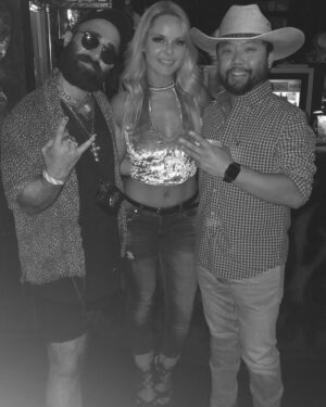 James Huling Instagram - Hey look it’s Paul from Big Brother!!! Hopefully we can get in a lot of friendship tonight. . And BAE ❤️ Ps. I told PAUL that i promised I would do a black & White photo. 📸 😂😂😂

#texas