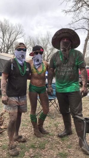 James Huling Instagram - I lost one of my best friends last Sunday due to an ATV accident. I was on the way home from the lake and passed by the scene of his accident and didn’t know i was passing my brother. This kid was the most caring person around. He’d always offer a hand.  He always made sure you did it right and never took shortcuts. I want to say he’s taken about 1000 photos of me with my BB Fam. He was my biggest supporter. Even after he passed away Aaron managed to save four lives being an organ donor. Aaron just wanted to work hard so he could goto @redneckswithpaychecksoffroad and @ljtofficial. Fly high brother you will be missed. @rewed_up_8 🚗
