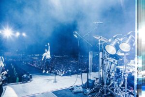 James Valentine Instagram - THANK YOU MÉXICO CITY! Photos by @bootswallace