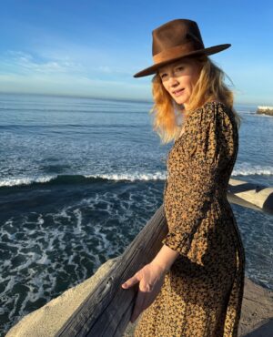 James Van Der Beek Instagram - Happy Birthday to the most extraordinary person I know.  @vanderkimberly, I am in awe of you: As a mother, a friend, a medicine woman, a healer, a conscious, caring superhuman on this planet... and as a wife?  I would not be half the man I am without you, nor would I have survived this past year.  Your strength has been our anchor, your magic has inspired us all to new heights, and your love has carried us through - me, the kids, our community… Everyone who knows you feels nurtured and safe in your presence.  Maybe one day the world will get to witness the actual extent of your gifts, but for now... I count myself the luckiest man on the face of the earth.  I love you.  Thank you for being. ❤️