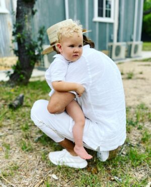 James Van Der Beek Instagram - Fatherhood.  It costs focus, sleep, time and money… 

You give up long brunches, watching the game live, crashing early, sleeping in, a clean house, clean yard, a clutter-free garage…

You surrender projects, jobs, vacations, hobbies, free time, food off your plate, and the expectation that anything will ever remain exactly where you put it.

And you wouldn’t trade it for anything in the world. 

Go figure that..

(Hint: You can’t.  This is heart math ❤️And the better you get at it, the better you get at life.)

Thank you @vanderkimberly and my six saucy angels for making me feel like the richest man on the planet.

And thank you Dad for the good example ❤️

#happyfathersday #happyfathers #parenthood #fatherhood #gratitude #realtalk #heartmath