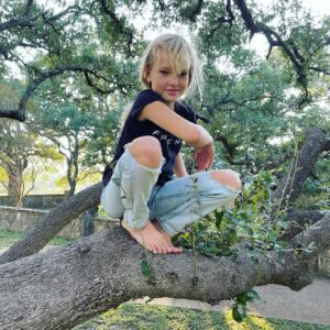 James Van Der Beek Instagram - Cannot BELIEVE it’s been 13 years… It feels like yesterday I was staring into your little bassinet in the hospital, beyond exhausted, but unable to close my eyes and stop looking at you - and realizing I’d never be able to communicate just how cool it was to have a little you…

You expanded my heart and my soul’s  capacity the second you came out in ways I could’ve never imagined.  You taught me what love was in an instant.  And you’ve led the way ever since.

Thank you for being you.  For your kindness that somehow surpasses even your coolness, for your drive, your creativity, your A  stink-eye and your smart-ass sense of humor.  And for still thinking I’m funny.

I love you for everything you are, and everything I see you becoming.

Humbled and honored to be your dad.  And I’ll always be your #1 fan.  Happy birthday, my TEENAGER 😳❤️