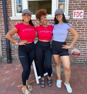 Jamie Colleen Instagram - I had the privilege of spending the morning with @alchemizefightwear filming technique videos, planning and all around vibing together! ❤️❤️

_______________

Women empowered means the whole community grows. When you empower a women, you empower a generation ✨

#alchemizefightwear #empoweredwomen #lifted #jiujitsugirlsclub