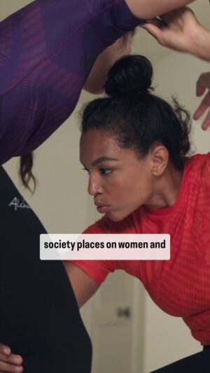 Jamie Colleen Instagram - We’re redefining womanhood. Womanhood is strong, fierce, powerful, and beautiful, nurturing, and soft. 

Women are forces of nature on and off the mat. 

Join us in our revolution to help women transform themselves through the power of combat sports. 

We’re just getting started. Rep the gear. Attend a camp. Or send a non-Jiu Jitsu girlie to learn self defense for free at our HQ with @bad_mmama

#selfdefense #womensbjjtraining #womensbjj #bjj #girlswhograpple #girlsingis