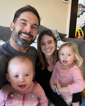 Jamie Jewitt Instagram - Still trying to get a family photo with us all smiling, in focus and looking at the camera 🤣(but I love these photos anyway 💕particularly Nell’s ‘I’ve been smiling for too long’ face in the last photo 🤣)