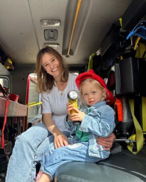 Jamie Jewitt Instagram - Lovely weekend spent with the rugrats! We visited the real fireman sam today at Brentwood fire station, Nell was in her element. 👉 yesterday was a trip trip to the beach 😎♥️