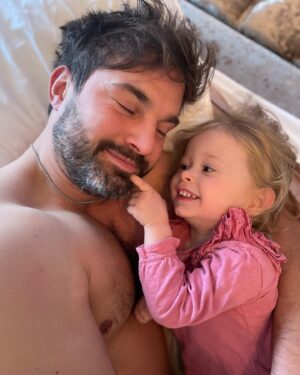 Jamie Jewitt Instagram - Little scamp ♥️🏡