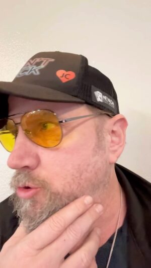 Jamie Kennedy Instagram - Whohas brought you more joy, me or a slice of ? Well now it is more than half the price of a ticket to my show. I give you m hour of fun. This you finish in 9 mins. Thanks JoJo? Economicfisting