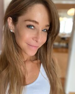 Actress Jamie Luner HD Instagram Photos and Wallpapers December 2021