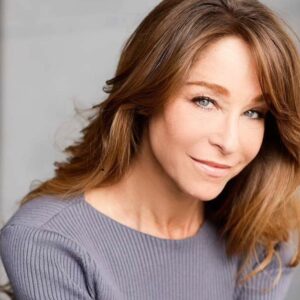 Jamie Luner Instagram - I had the most beautiful chat with my friend last night and the themes were :  pairing down all the “stuff”  in our lives, creating simplicity all around us ...AND;  realizing the things that makes us feel HAPPY and choosing them most often 🤗  Some good ideas for the day.  Happy Sunday 💜
