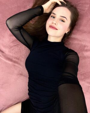 Jamie Young Instagram - Love you ❤️
.
.
.
#love #cute #girl #jamieyoung