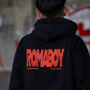Jan Bendig Instagram - Můj nový merch od dneška k prodeji na www.romaboy.cz 👑

Co vás z něj nejvíc baví? 😇
