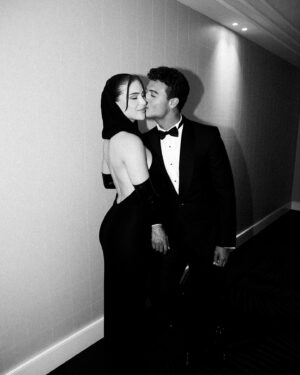 Jan Luis Castellanos Instagram - 🖤