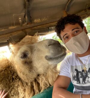 Jan Luis Castellanos Instagram - i officially have deeper connection w/ camels 🐫