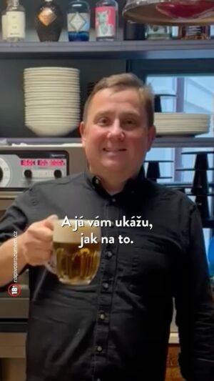 Jan Punčochář Instagram - Když se sejdeme s kamarády na každoroční tradiční  soutěž o nejlepší bramborový salát, @pilsner.urquell u toho nesmí chybět. Já dávám do salátu tři tajné ingredience. Poznáte z receptu, o které se jedná? #spoluprace #18plus #pilsnerurquell #janpuncochar #janpuncocharchef