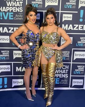 Jan Sport Instagram - Can’t stop smiling about our Jingle Jam Tour!
We loved hanging at the clubhouse for @bravowwhl with @kathyhilton and @parishilton !!! Not only were they so sweet, but we were all matchy in our silver and gold! Thank you @bravoandy and the team at @bravotv for helping us promote our tour happening RIGHT NOW! The Jackie and Jan Jingle Jam! Tickets available in my bio!