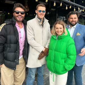 Jan Thomas Instagram - Er du singel? Da må du ta en titt på denne gjengen her. Endelig er vi i gang med en ny sesong av jakten på kjærligheten. Alle er på plass bortsett fra Kåre Johan Eriksson som dessverre ikke kunne komme på @gmn i dag. Ta en titt på alle portrettene slik at du kan bli bedre kjent med denne fantastiske buketten på tv2.no/delta ❤️ @tv2norge @monster__tv