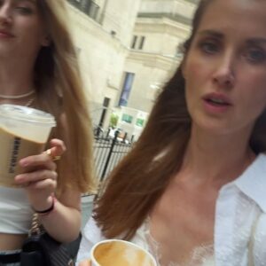 Jana Bernášková Instagram - 2.DEN v New Yorku 
Dávám tady jen střípky toho všeho co se tady děje. New York je krásný, divočejší než já a asi podobně bláznivý. Miluji ten kolotoč , ale musím se z toho jít domu občas vyspat. ❤️
#newyork 
@justyna.drabkova