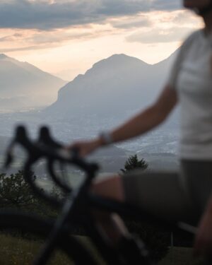 Jana Kesenheimer Instagram - After diving back into the ultra scene over the last two weekends, I’m still torn about this extreme sport. When filming our project „NO DEAD ENDS“ - the documentary about @jananas.banjana - it was only @hannes.hohfeld and me covering the 24 hours of Jana’s race: he, increasingly incredulous with each passing hour of the race, questioned how the human body could accomplish such feats. And why anyone would even undertake them. Meanwhile, I found myself understanding it more deeply. Fascinated. Empathizing with Jana’s drive. I love this kind of mindset game.

Ultra races push us beyond our limits. Whether this is healthy in the long run is certainly debatable. However, I appreciate these events because the sheer numbers [elevation gains, kilometers covered] make us pause. Think. Reflect. They showcase what our bodies are truly capable of. They compel each person to reconsider where they stand, what might be possible and why they do or don’t pursue certain challenges - now as they know, what their bodies are capable of.

Take, for example, the Ultra Trailrun in Lofoten last weekend with 100 miles. Brutal. Majestic. And the weekend before, the @zuri_escape bike-packing gravel event, with its daunting 10.000 meters of elevation and 400 kilometers of distance. These experiences are more than physical tests: they are journeys into our own mental landscapes. Pushing us. Exploring the boundaries of our endurance and resilience.

Through these races, we engage in a profound dialogue with ourselves. Each step and each pedal stroke is a testament to human potential. In these moments of extreme effort, we discover not just our physical capacities. We uncover our inner strength. Our reasons for pushing forward. And somehow, our true selves.

Ultra events offer an unique glimpse into what we can achieve. They push us to our limits and beyond, making us question, reflect and ultimately understand the depth of our own capabilities. They let us disconnect from the noisy, busy everyday life filled with too many decisions to make, inviting us to focus on one thing for a very long time. As Jana puts it: „It’s easiest to keep moving forward - it’s much harder to decide to stop.“ ♥️