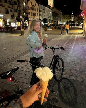 Jana Kesenheimer Instagram - Bruuu I miss summer! Glitter rain with the guys in Val Mora, tandem gelato rides with the girl, dusty gravel legs, long nights & tired rides, crew bici love…

Sharing photos of all this with you, besides my plans for the next summer 🙃💃🏼 I plan to…

…ride for cake in a pair with my brother Jannik @jaaannik___ @dead_ends_and_cake 🧁 
Team #Kesi 

…make a dream come true and starting  @thetranscontinental
I followed the dot of my friend Paul years ago during TCR no6 and got inspired to ride long distances. I finally feel ready for THE race.

…race in a pair with @ali___popp from one volcanoe to another @twovolcanosprint 🌋🏁🍕

However, we all know that things are out of our control sometimes - so I hope the plans will come to fruition! 🤞🏼

And you, will I meet you at one of these races? :) 

Photo 1 @ali___popp 
Photo 5 @alepon 

🍦
___ ad
@specializedde #iamspecialized @iamspecialized 
#bikepacking #ultracycling #bikelife #bici #mountains #mtb #gravelbike #cycling #cyclinglife