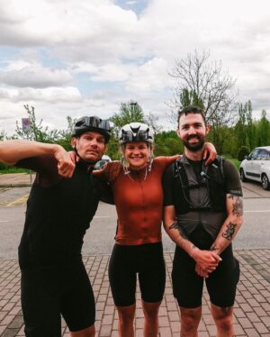 Jana Kesenheimer Instagram - For the Easter days, we again adopted „Italian“ nicknames, and so it happened that I, aka Italjana, cycled from Bologna to Elba (and back) with Cappuchali @ali___popp and Stefano Calzone @stephan_wieser (who both showed off their „extra“ bike riding style when I filmed…). 

Isola d’Elba and Tuscany were beautiful as expected, despite Sahara sand in the stormy air. But my highlight was the Apennines on the way back: narrow, paved roads, lots of altitude meters, and no other person (not one car) in sight for miles. So, we greeted all the cats, horses, and whatever else crossed our path along the way... Buongiorno! 

Stats: around 920km, 17.000 moa 
Route (highly recommended!) on my profile @komoot 🌳

[.] @ali___popp 

___ unpaid ad (Markennennung) 
@specializedde #iamspecialized 
#bikepacking #aethos #ultracycling #cycling #bikelife #roadbike #italia