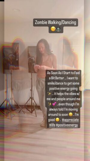 Janab Kareem Instagram - #actress #sick #recovering #postivevibes #positiveenergy #makethebestofit #livelifetothefullest #smile #remoterehearsing #neonlights #natashabedingfield