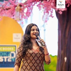 Janaki Sabesh Instagram - Indulekha Warrier and Janaki Sabesh brought stories to life at the DC Books Fest!
The children who attended had an unforgettable time, filled with wonder and joy.

 #DCBooksFest #StorytellingMagic #forumkochi