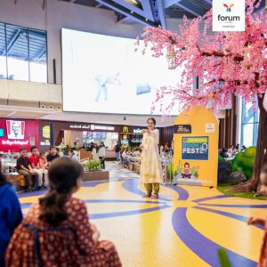 Janaki Sabesh Instagram - Indulekha Warrier and Janaki Sabesh brought stories to life at the DC Books Fest!
The children who attended had an unforgettable time, filled with wonder and joy.

 #DCBooksFest #StorytellingMagic #forumkochi