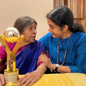Janaki Sabesh Instagram - My heart is full today. Holding this precious award in my hand that is more of an affirmation for having chosen the right direction as a storyteller. I feel extremely happy to have received the 'Siraar Kadhai Sirpi' award (roughly translating to sculptor of stories for children) for storytelling, from the prestigious Paavai Group of Institutions, @paavaiedu as a part of Paavai Awards 2022.

Why is this moment very special? 
Few years ago when I decided to shift all the gears in my career into storytelling, it was difficult for everyone to be onboard. Could storytelling really be a standalone profession? Despite this big question, they strongly believed in me and my decisions. 

Being a storyteller is an opportunity to sow the seeds of imagination in hearts and minds. With every story shared with children and adults across age groups, I sense how the values in the stories rub off on me as a person too. 

In this exciting journey, as I continue to hone my skills, trust my diverse work experiences, and be committed to the process that unfolds, I owe a lot to the self-made woman in the picture (swipe right) my Athai who is my cheerleader at all times. In fact when I wanted her to pose with the award for a photo, the joy and pride she expressed for me was matchless. 

A big thank you once again to @paavaiedu Paavai Group of Institutions, Founder and Chairman, Shri Natarajan Varadappan sir, Smt. Mangai Natarajan ma'am (correspondent), and @avantinatarajan (Director, Student Affairs) for felicitating me with this award and recognizing storytelling as a powerful transformative art form. Elated to have received the award from Padma Shri Dr. Sirpi Balasubramaniam sir, a renowned Tamil writer, and poet, and also shared the awards stage with luminaries from various fields. 

An award is always a gesture of appreciation that fuels us to do more. So here's a promise to myself, to touch more and more hearts through stories.

Swipe further to see more moments from the event and the pride in Athai’s face as she celebrates the special moment with me.

#storyteller #gratitude #award #journey #believing #maajanaki