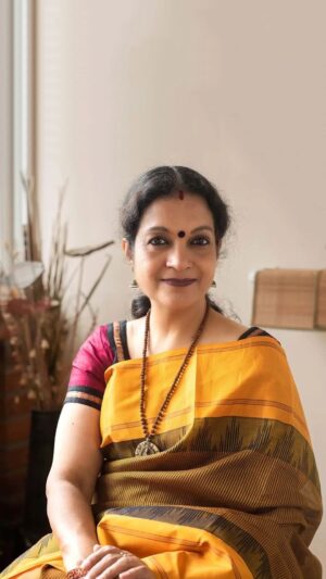 Janaki Sabesh Instagram - Have you taken part in our Sustainability Challenge yet? 

Listen to what Janaki Sabesh (@maajanaki ) has to say and hopefully it encourages all of you to take part in the Atulya Sustainability Challenge. 

Drop your sustainable ideas and pledges through a message or video and stand a chance to win a zero-waste goodie hamper from @barenecessities_zerowasteindia
