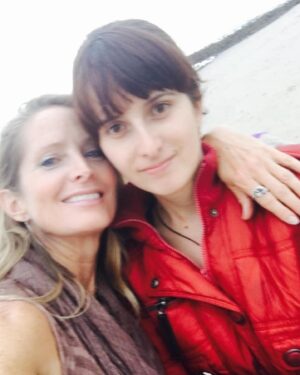 Jane Sibbett Instagram - Blessed Mother’s Day from Ireland! I am so grateful for for my kids. They are truly the sweetest miracles I’ve ever known and loved. Thank you, kids for letting me love you and your beloveds — L, A, and J — too. You all inspire me every day. Who inspires you? #ilovemykids #family #friends #mothersday #ireland #blessed #grateful #instagood