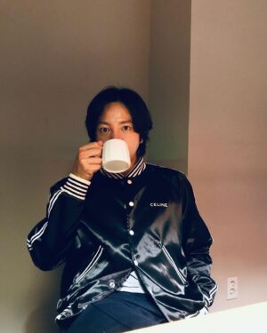 Jang Keun-suk Instagram - 커피 말고 차.!!☕️