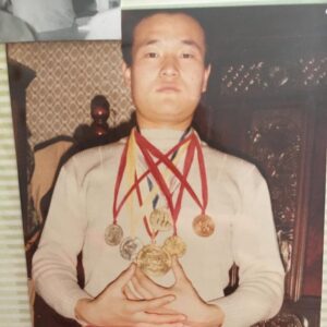 Jang Min Instagram - 33 years today,

Wow! 
Thank you for every kind message, phone-call and birthday wishes. I’m so grateful to all you making today so special for me.

But today also marks fifteen years without you, Dad.
Life’s strange coincidences never cease to amaze me.
It feels like just yesterday we were together,
Sharing moments I’ll always cherish.

Time flies, that much is certain.
But what truly matters are the memories and the love that remain,
Untouched by the passing years.

Dad, wherever you are, know that I miss you every day.
Though you’re no longer by my side,
You are still my guide, my inspiration.

To all of you, my companions on this journey we call life,
Thank you for being here with me.
Here’s to many more years of laughter, adventure, and love!

🇪🇸 🇰🇷