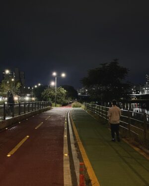 Jang Yeon-woo Instagram - 내 몸뚱아리 건강한게 최고다:)
이쁘게 차려입는 것보다 운동복 입을때가 좋고
🏃🏻🏃🏻🏃🏻