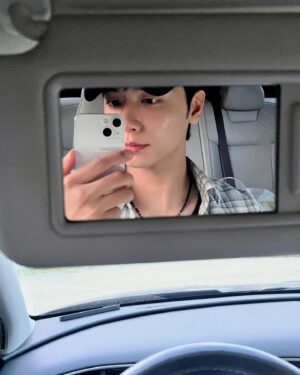 Jang Yeon-woo Instagram - 졸리는..