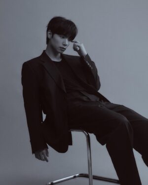 Jang Yeon-woo Instagram - @blue_um  @studio_dion__ 
🙆‍♂️🙆‍♂️