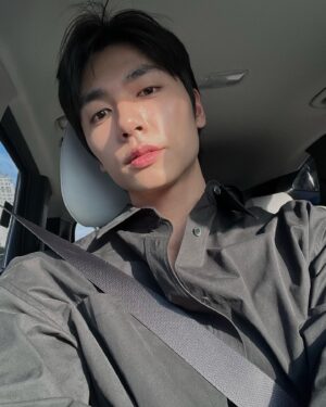 Jang Yeon-woo Instagram - 😑😐😯