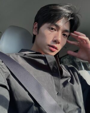 Jang Yeon-woo Instagram - 😑😐😯