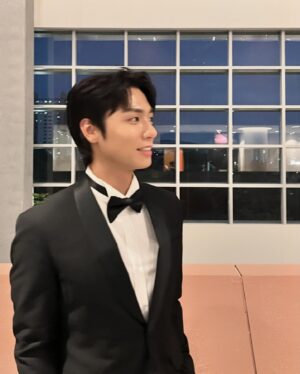 Jang Yeon-woo Instagram - 정말 뜻깊었습니다🙇‍♂️
#부천국제영화제 
#태권도의저주를풀어줘 
#이선 #김누림 #장솔 #유태이 #장연우