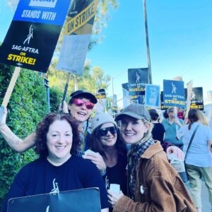 Janie Haddad Tompkins Instagram - 1) Better Call SAG! 2) captains & delegates. 
SOLIDARITY✊

#1u 
#SAGAFTRAstrong #SAGAFTRAstrike #Power2Performers #SolidaritySeason