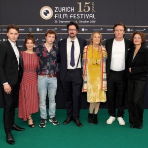 Janina Fautz Instagram - 3 DEUTSCHE FERNSEHPREISE für „Preis der Freiheit“! 💥
Bester Mehrteiler 🎉
.
Barbara Auer als Beste Schauspielerin 🎉
.
Joachim Król als Bester Schauspieler 🎉 .
Ich freu mich riesig!! 🥳
.
#deutscherfernsehpreis2020 #preisderfreiheit #michaelkrummenacher #gabrielasperl #barbaraauer #joachimkról #wiedemannundberg #zdf