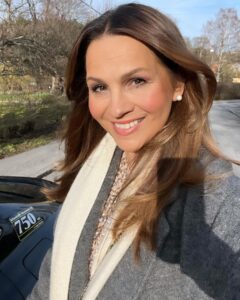 Actress Janina Fry HD Instagram Photos and Wallpapers April 2024