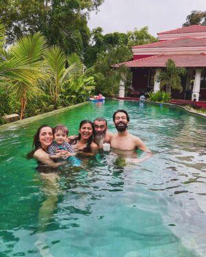 Jankee Parekh Instagram - Susegad Max whilst listening to Frank Sinatra & Anuv Jain, chomping on poi and some chocolate cake, drinking some local beer and hanging out with some fav peepz celebrating life and a birth day at the gorgeous and serene @lussostays_ 

Much like home away from home but home 💚