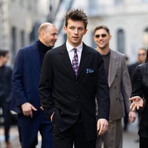 Jannis Niewöhner Instagram - @giorgioarmani loved our movie Munich 🙏 thanks for having me!!