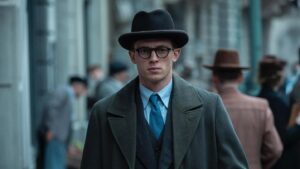 Jannis Niewöhner Instagram - MUNICH by @christianschwochow 
in @netflixfilm