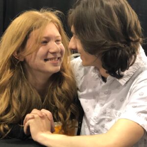 Jared Gilmore Instagram - I spent an absolutely brilliant weekend at #wizardworldphilly with the fantastic community of fans from wherever they may hail and my beautiful girlfriend, thank you @wizardworld for a wonderful weekend. Y’all took fantastic care of us, so thank you again. 
Photos curtesy of @lparrilla and @bexmader ... the greatest extended family I could ever ask for. Love y’all