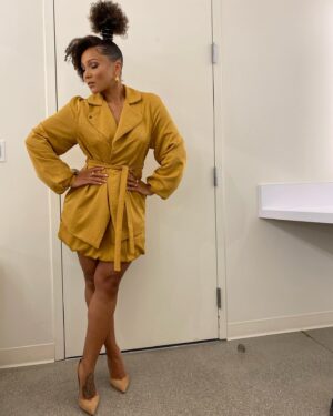 Jasmine Mathews Instagram - Getting ready to talk about two of my favorite things aliens and @thetomorrowwar, out July 2nd only on @amazonprimevideo. 

Stylist: @scotlouie 
Hair: @e_scizorhands 
MUA: @rosajune14_ 
#TheDreamTeam