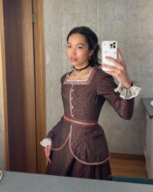 Jasmine Vega Instagram - Season 2 of Billy The Kid premiered during the strike on @mgmplus. Lovely group of talented ppl 🤍 Directed by @rachelleiterman
