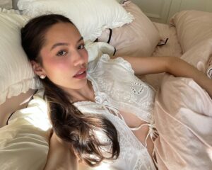 Jasmine Vega Instagram - i like what you’ve done with the place
